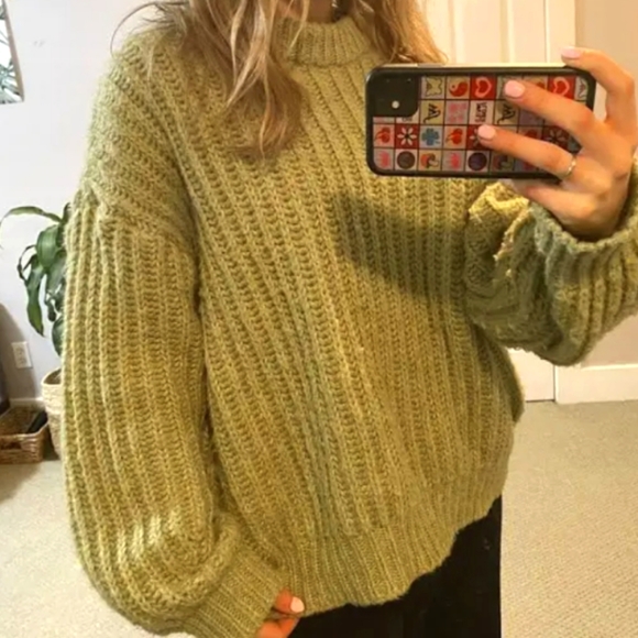 Oak+Fort Sweater - Picture 1 of 6
